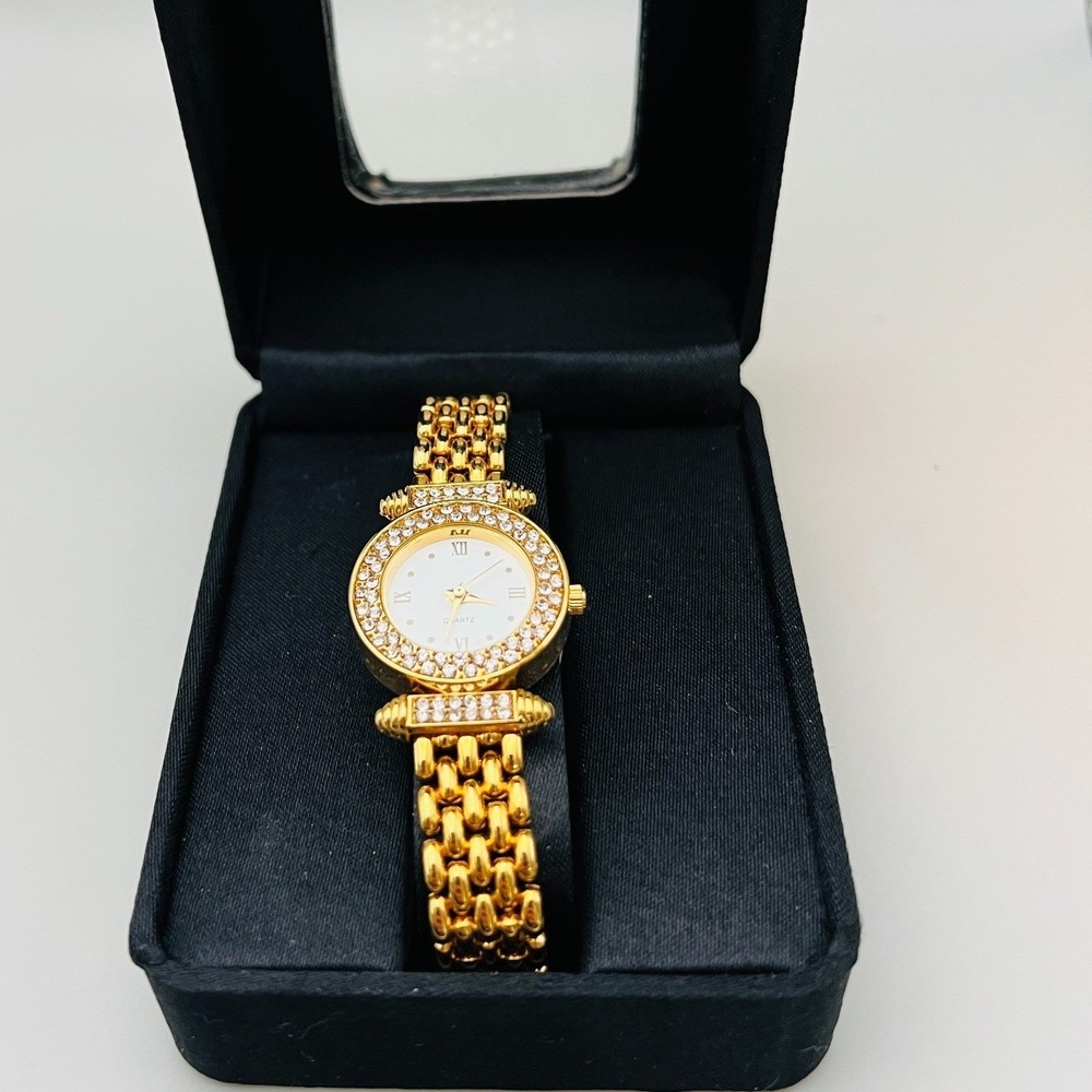 Elizabeth Arden Gold Tone Crystal Bezel Bracelet Watch Quartz Analog Non Running